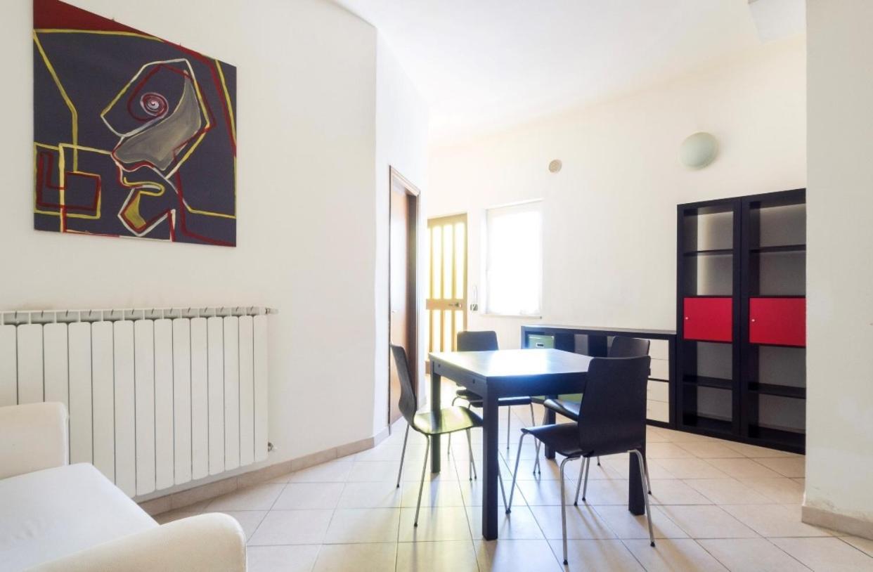 Cozy 55-M2 Flat Close To The Countryside In Нарни Экстерьер фото