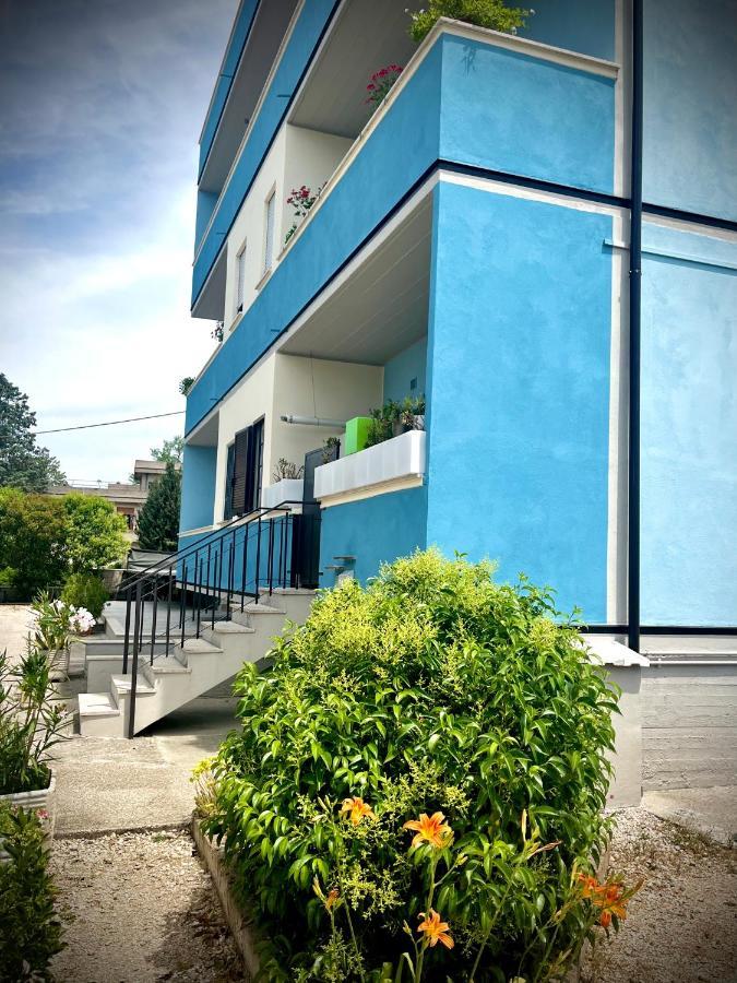 Cozy 55-M2 Flat Close To The Countryside In Нарни Экстерьер фото