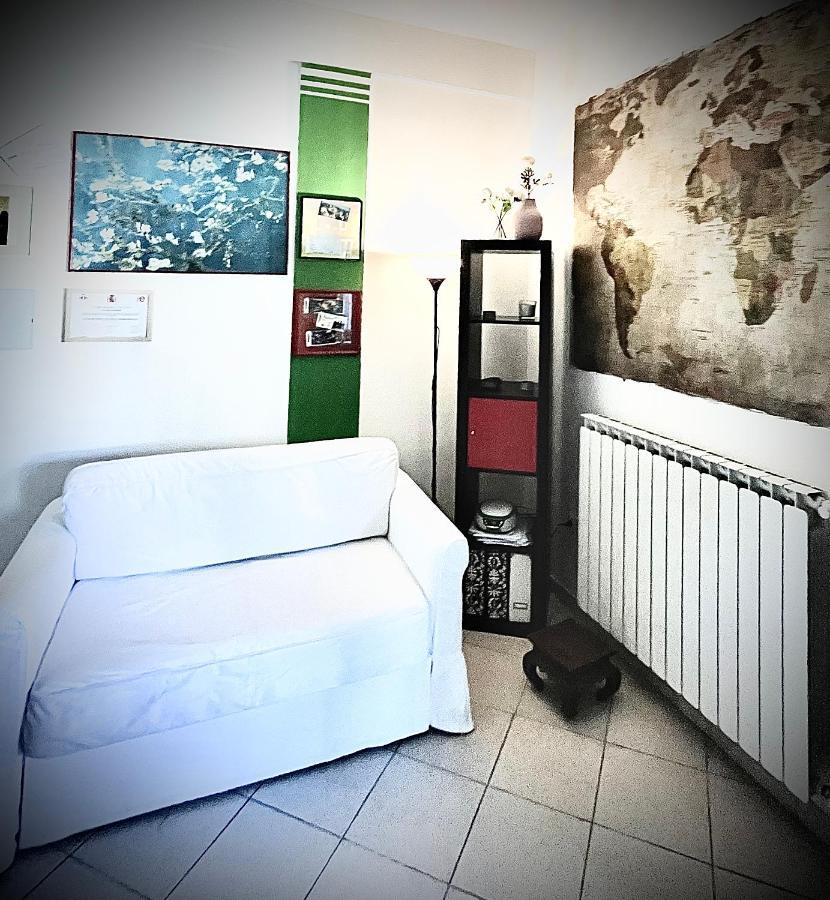 Cozy 55-M2 Flat Close To The Countryside In Нарни Экстерьер фото